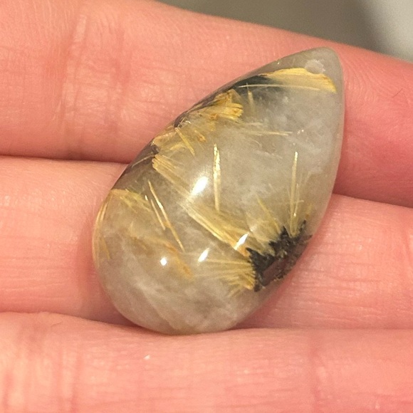 Golden rutile star 🌟 with hematite inclusions Elegant Teardrop Pendant - Picture 5 of 12